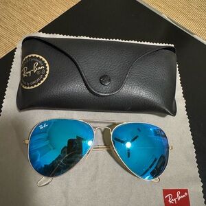 Ray-Ban Classic Aviator Sunglasses with Dark Lenses and Gold Frame